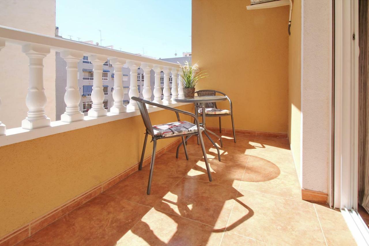 Zoa Happy Vacations Torrevieja Exterior foto